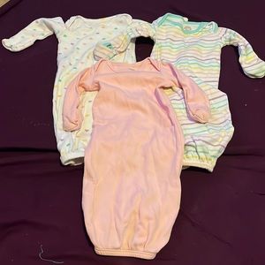 3 pack of baby gowns